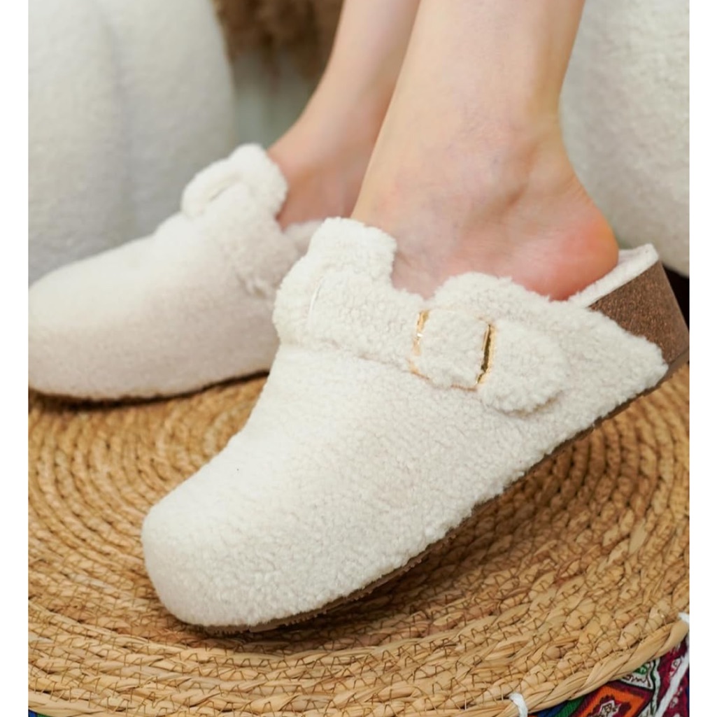 Cozy Furry White Cream Slip-On Platform Clogs Nib 8